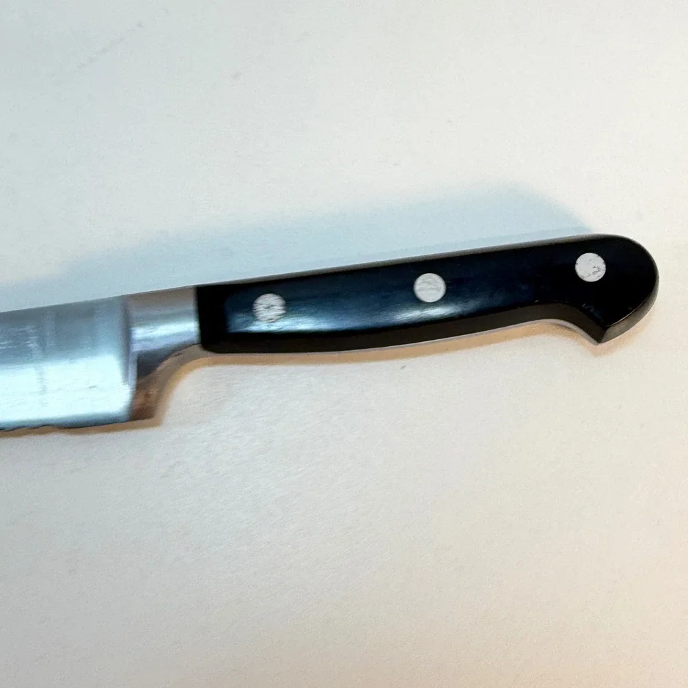 Zwilling JA Henckels Serrated Bread Knife 8 Inch Black Professional S 31026-200
